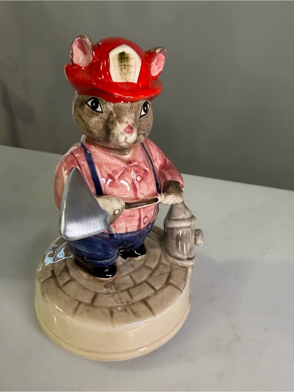 Vintage Schmid Ceramic music box Firefighter Mouse Figurine from Disney c